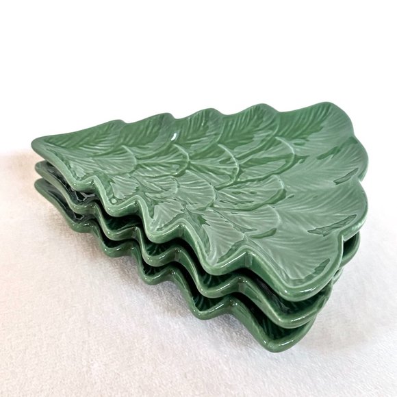 NWOT Hallmark Christmas Tree Trinket Trays (Set of 3) - Picture 3 of 7